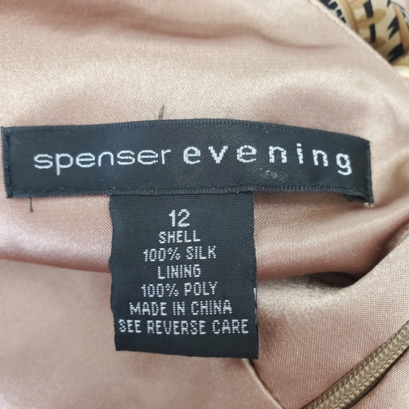 Spenser Evening peplum 100% silk top size 12 - Picture 7 of 7